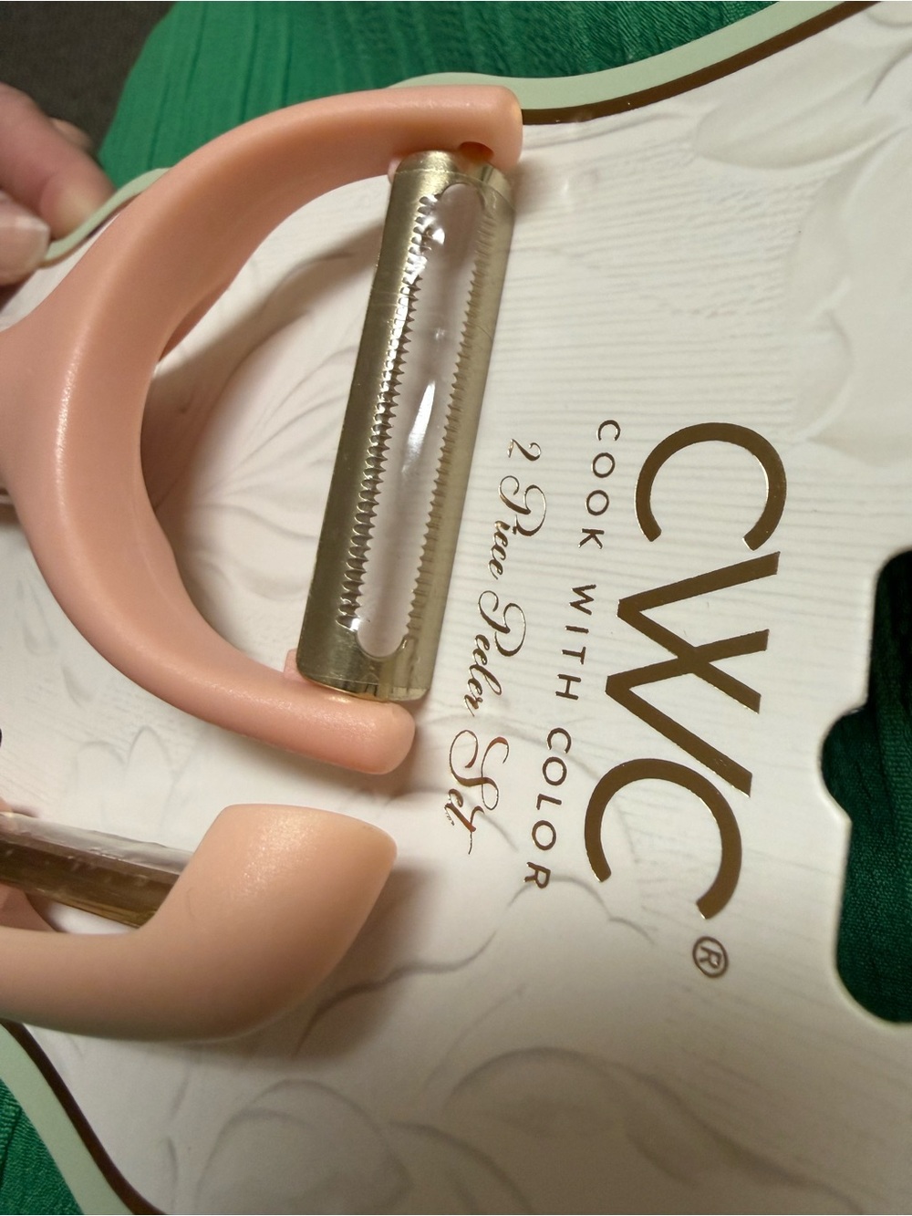 CWC - Pink 2 Piece Peeler Set - Picture 5 of 6
